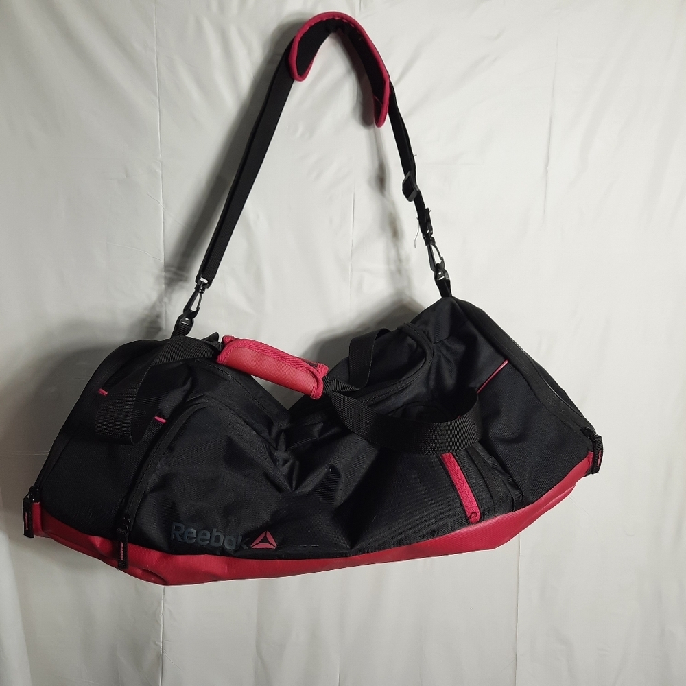 Reebok Large Duffle Gym Bag Black Pink Side Cooler Pocket